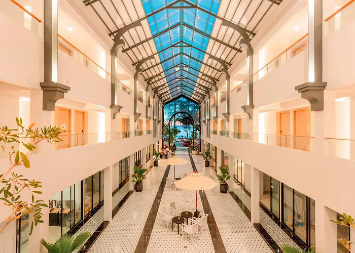 Anona Beachfront Phuket Resort-Sha Extra Plus
